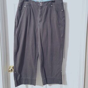 Caribbean Joe Cropped Pants - Gray/Brown - Women's Size 16